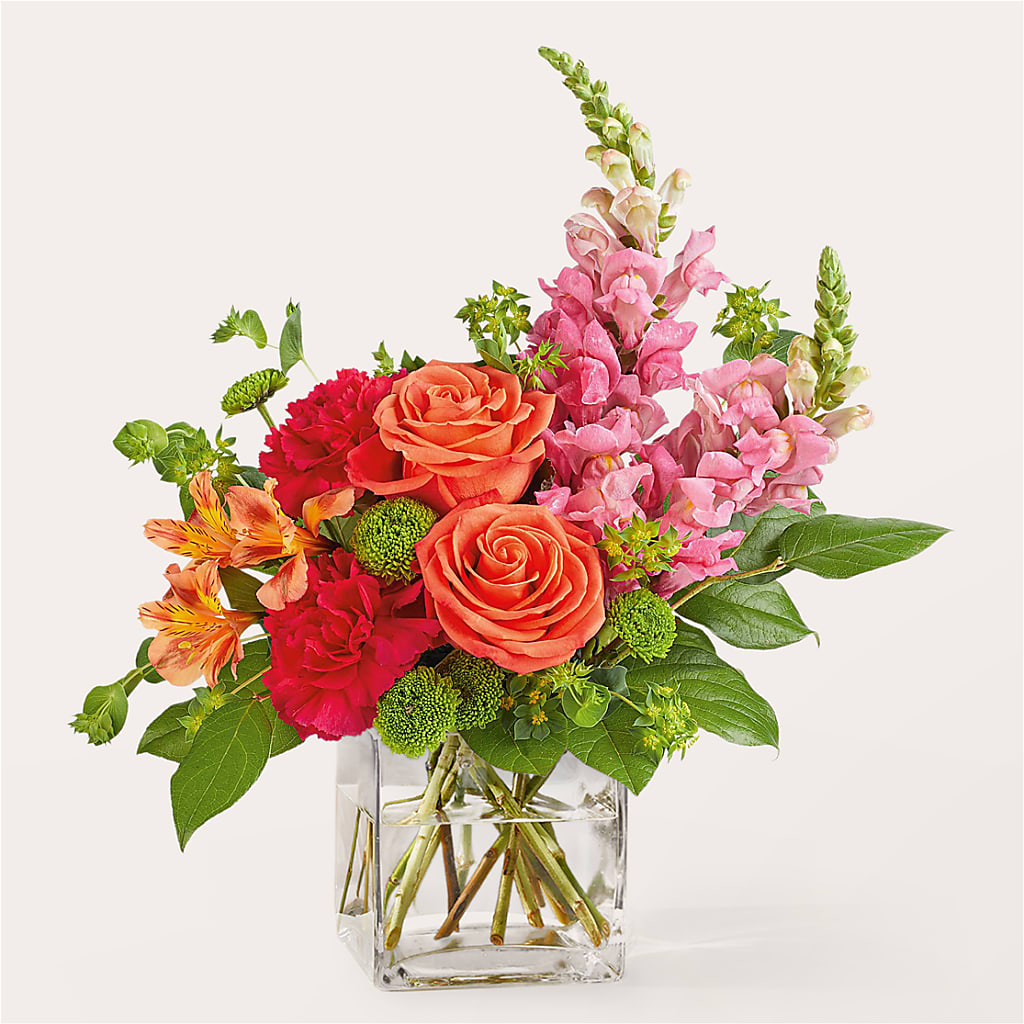 Cosmopolitan Bouquet – YOUNG'S GREENHOUSE & FLOWER SHOP, Fort Wayne IN