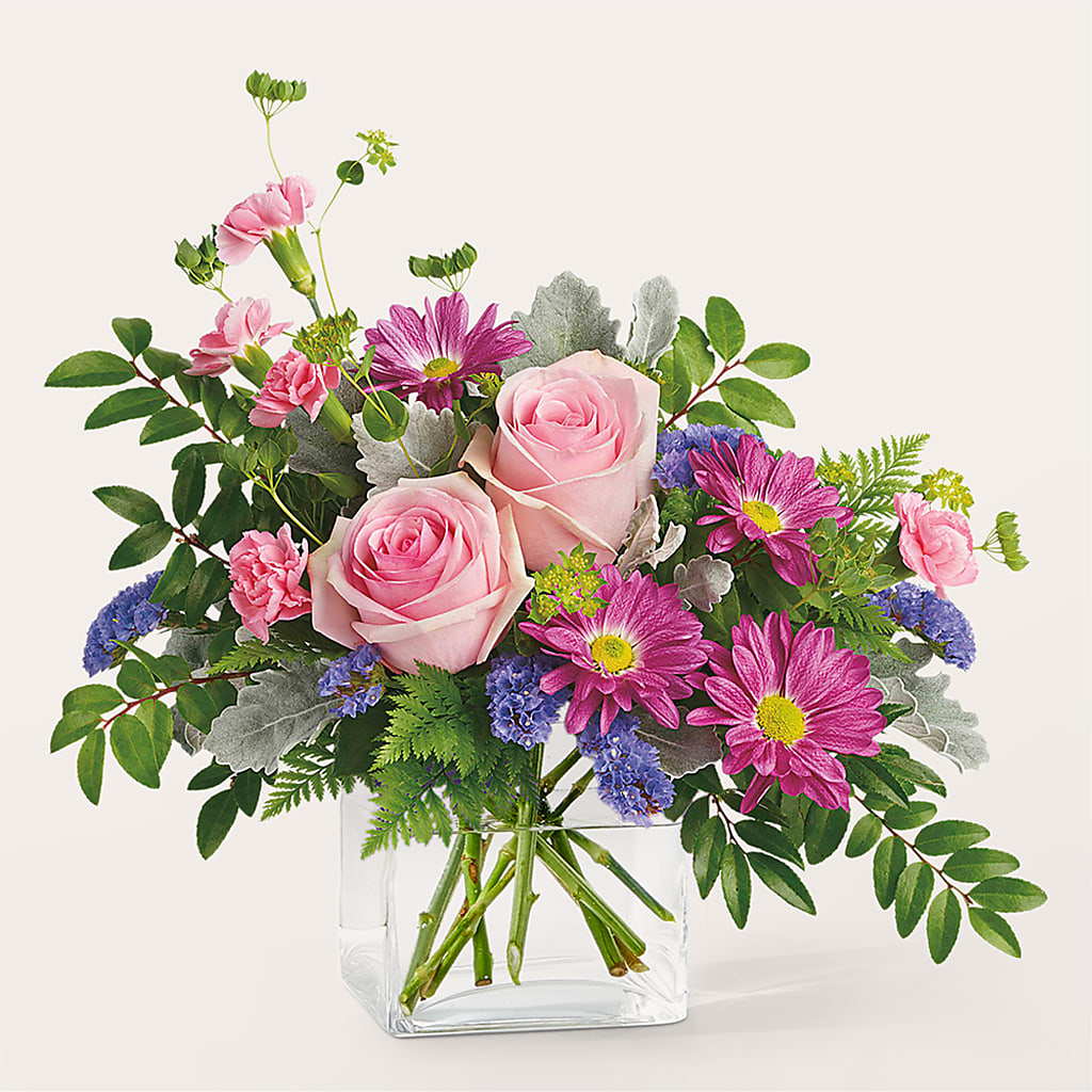 Starlet Bouquet – YOUNG'S GREENHOUSE & FLOWER SHOP, Fort Wayne IN