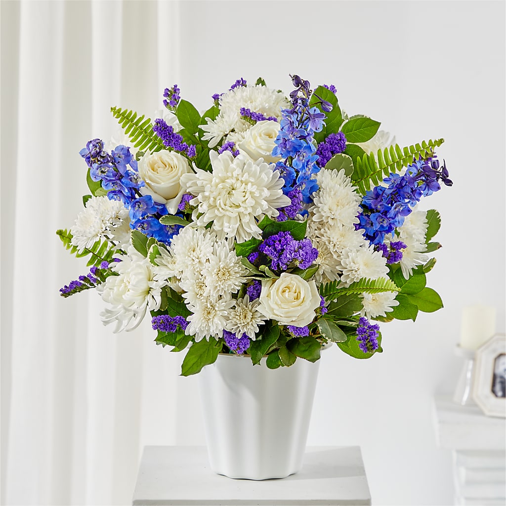 Hold Dear Tabletop Basket – YOUNG'S GREENHOUSE & FLOWER SHOP, Fort Wayne IN