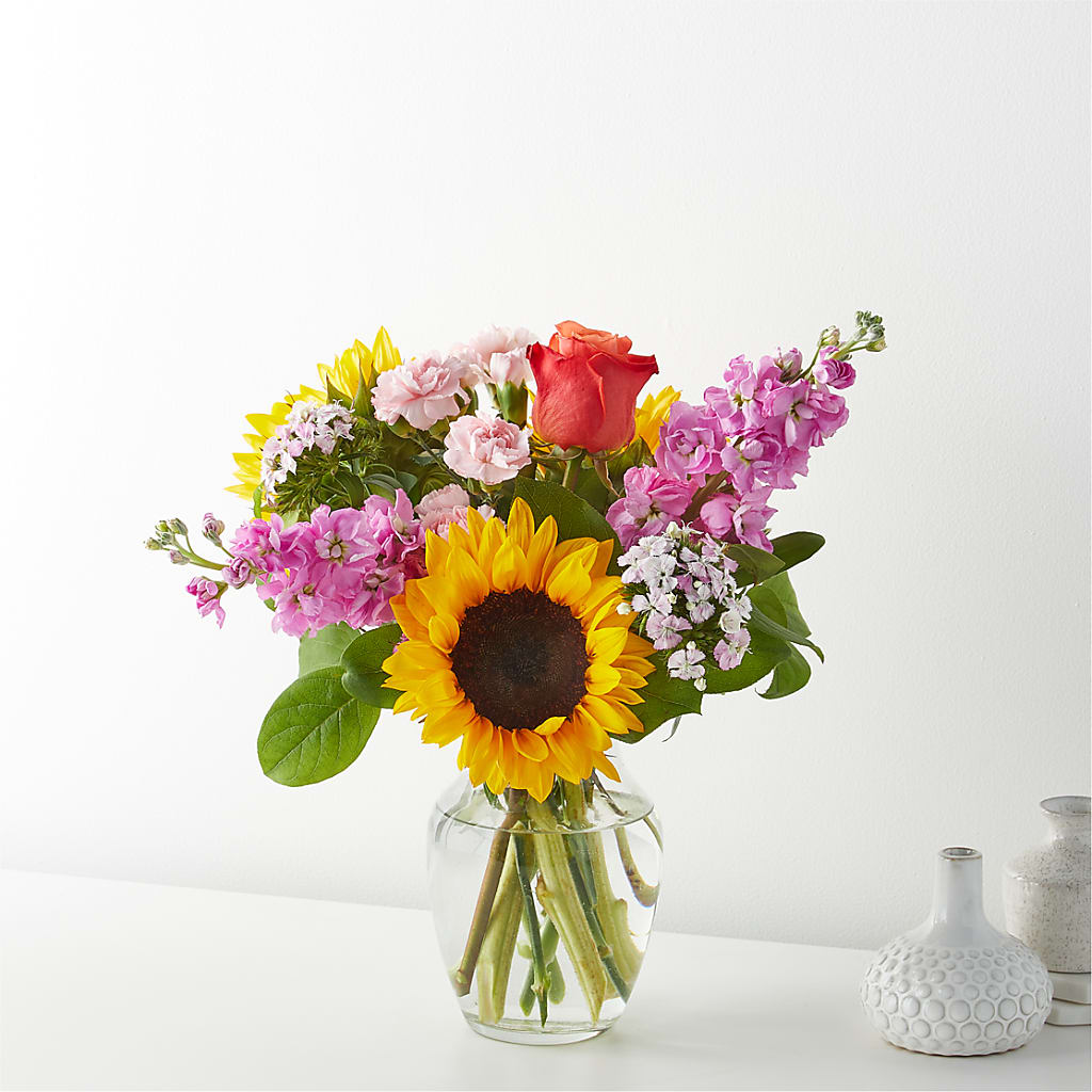 Yellow Brick Road Bouquet – YOUNG'S GREENHOUSE & FLOWER SHOP, Fort Wayne IN