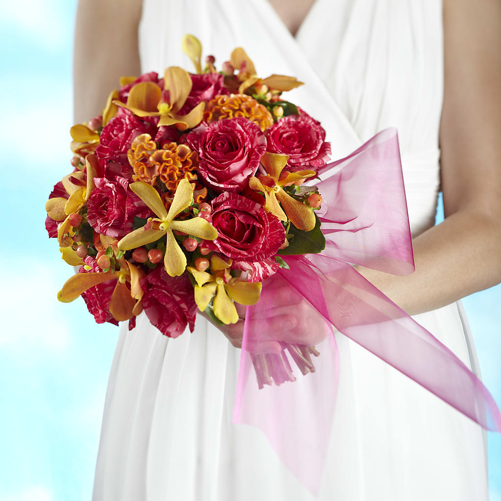 Brilliant Shades of Love Bouquet – YOUNG'S GREENHOUSE & FLOWER SHOP, Fort Wayne IN