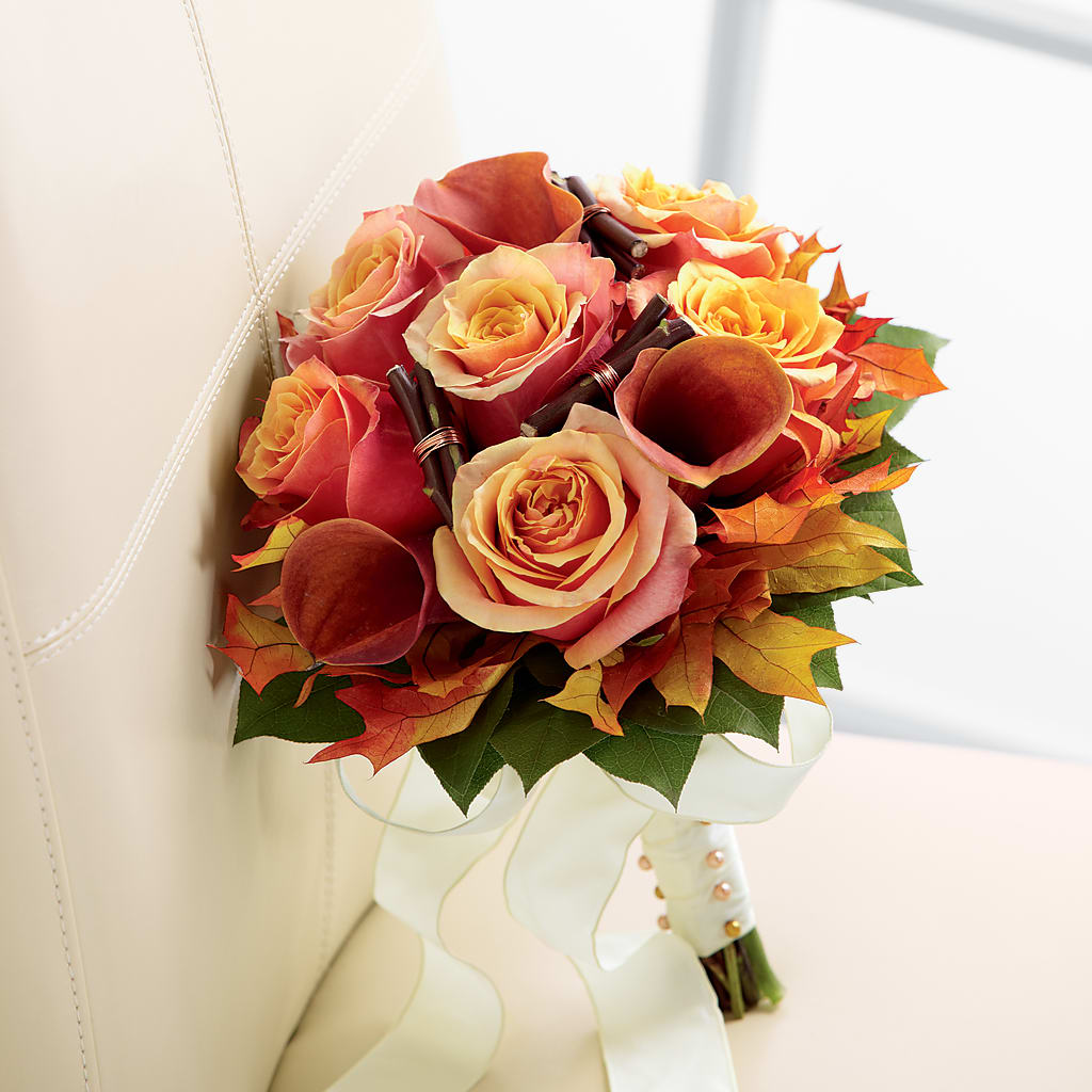 Love Everlasting Bouquet – YOUNG'S GREENHOUSE & FLOWER SHOP, Fort Wayne IN
