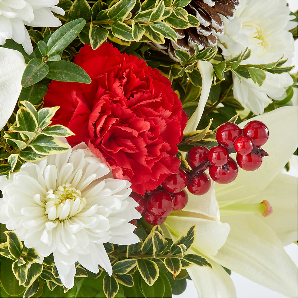Festive Moments Tree – YOUNG'S GREENHOUSE & FLOWER SHOP, Fort Wayne IN