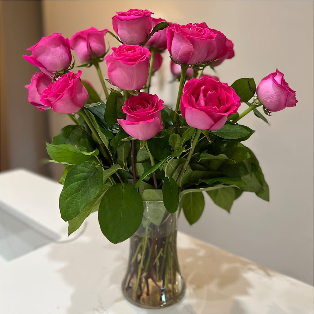 Long Stem Pink Rose Bouquet – YOUNG'S GREENHOUSE & FLOWER SHOP, Fort Wayne IN