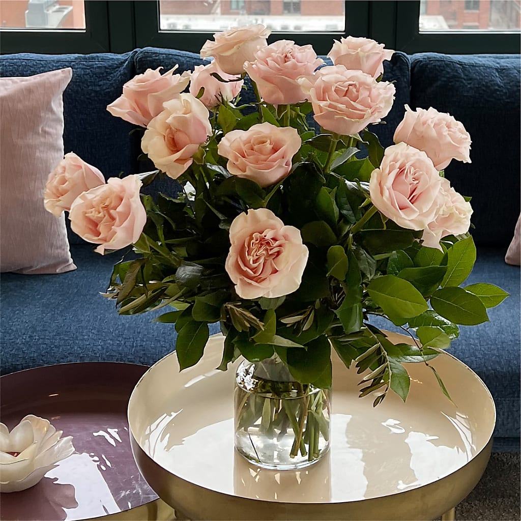 Long Stem Pink Rose Bouquet – YOUNG'S GREENHOUSE & FLOWER SHOP, Fort Wayne IN