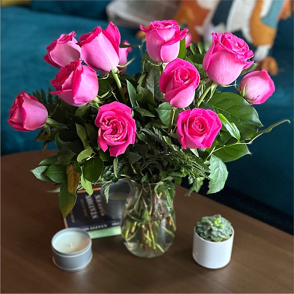 Long Stem Pink Rose Bouquet – YOUNG'S GREENHOUSE & FLOWER SHOP, Fort Wayne IN