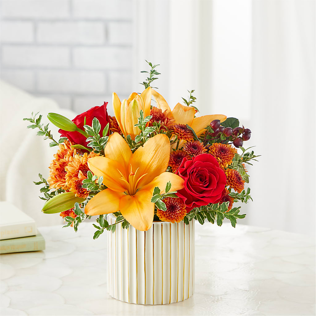 Scarlet Skies Bouquet – YOUNG'S GREENHOUSE & FLOWER SHOP, Fort Wayne IN