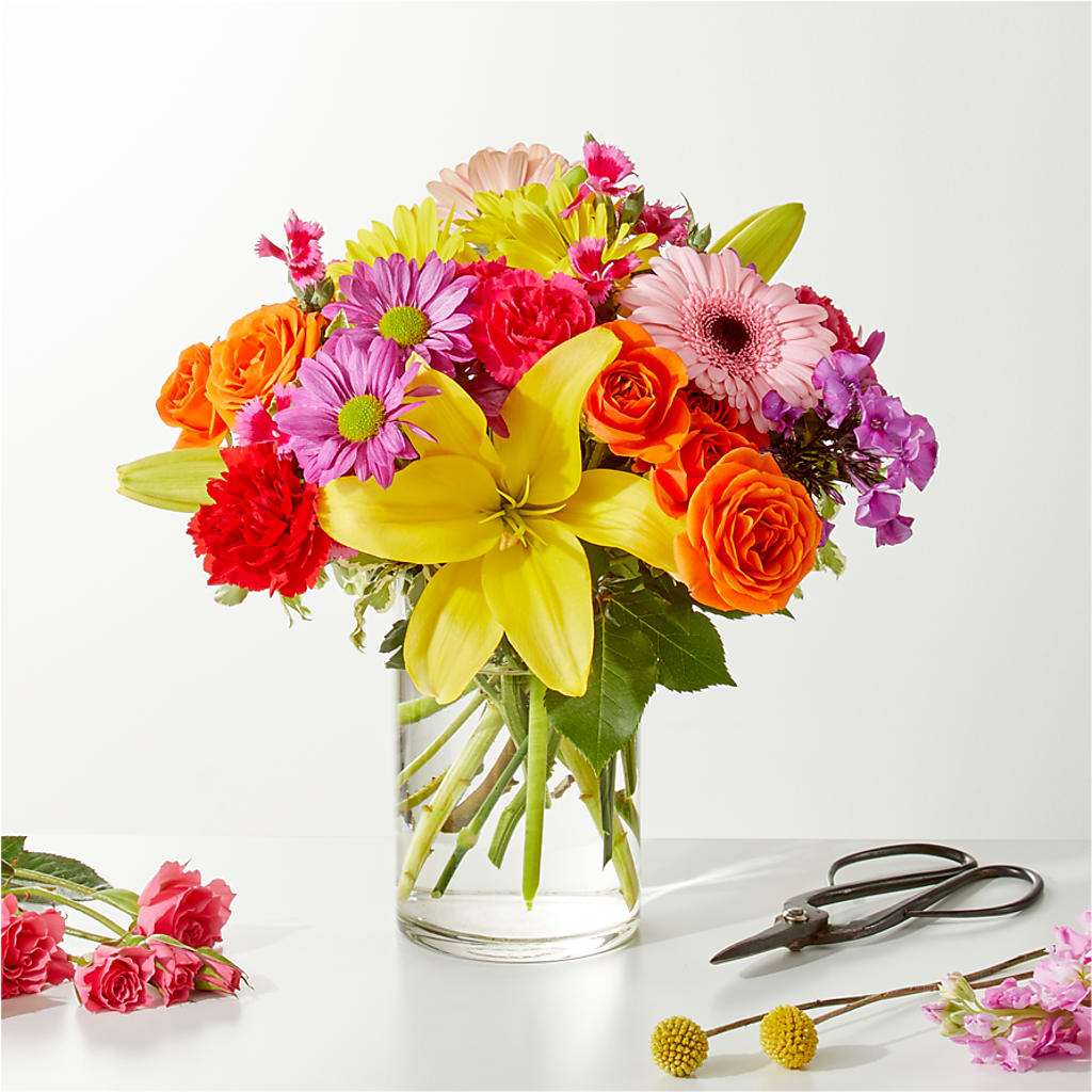 Cue the Confetti - A Florist Original – YOUNG'S GREENHOUSE & FLOWER SHOP, Fort Wayne IN