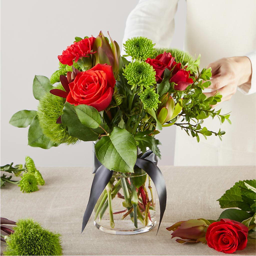 Heritage Kindle – A Florist Original – YOUNG'S GREENHOUSE & FLOWER SHOP, Fort Wayne IN