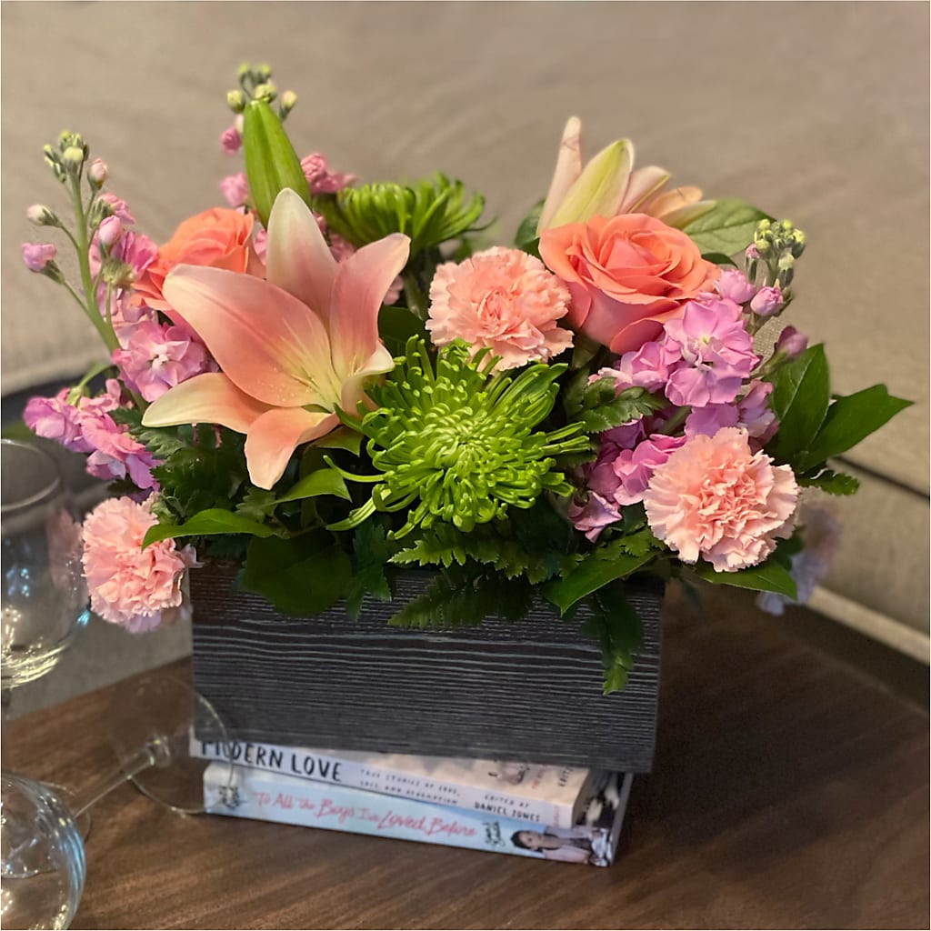 Beautiful Spirit Basket – YOUNG'S GREENHOUSE & FLOWER SHOP, Fort Wayne IN