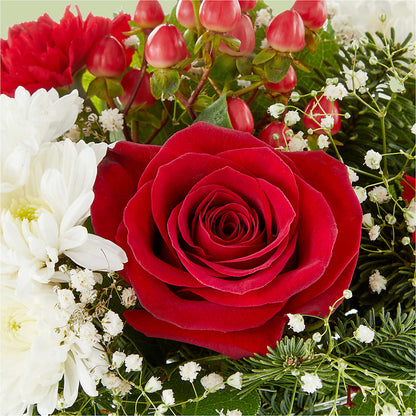 Chance of Flurries Bouquet – YOUNG'S GREENHOUSE & FLOWER SHOP, Fort Wayne IN