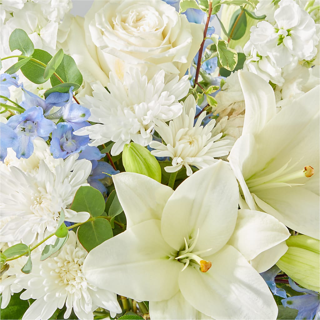 Peace of Mind Bouquet – YOUNG'S GREENHOUSE & FLOWER SHOP, Fort Wayne IN