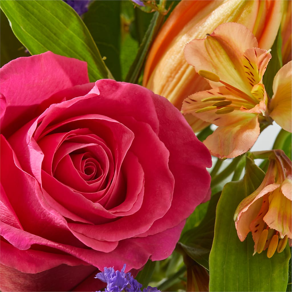 Joyful Bouquet – YOUNG'S GREENHOUSE & FLOWER SHOP, Fort Wayne IN
