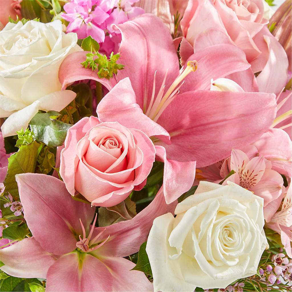 Ethereal Beauty Bouquet – YOUNG'S GREENHOUSE & FLOWER SHOP, Fort Wayne IN