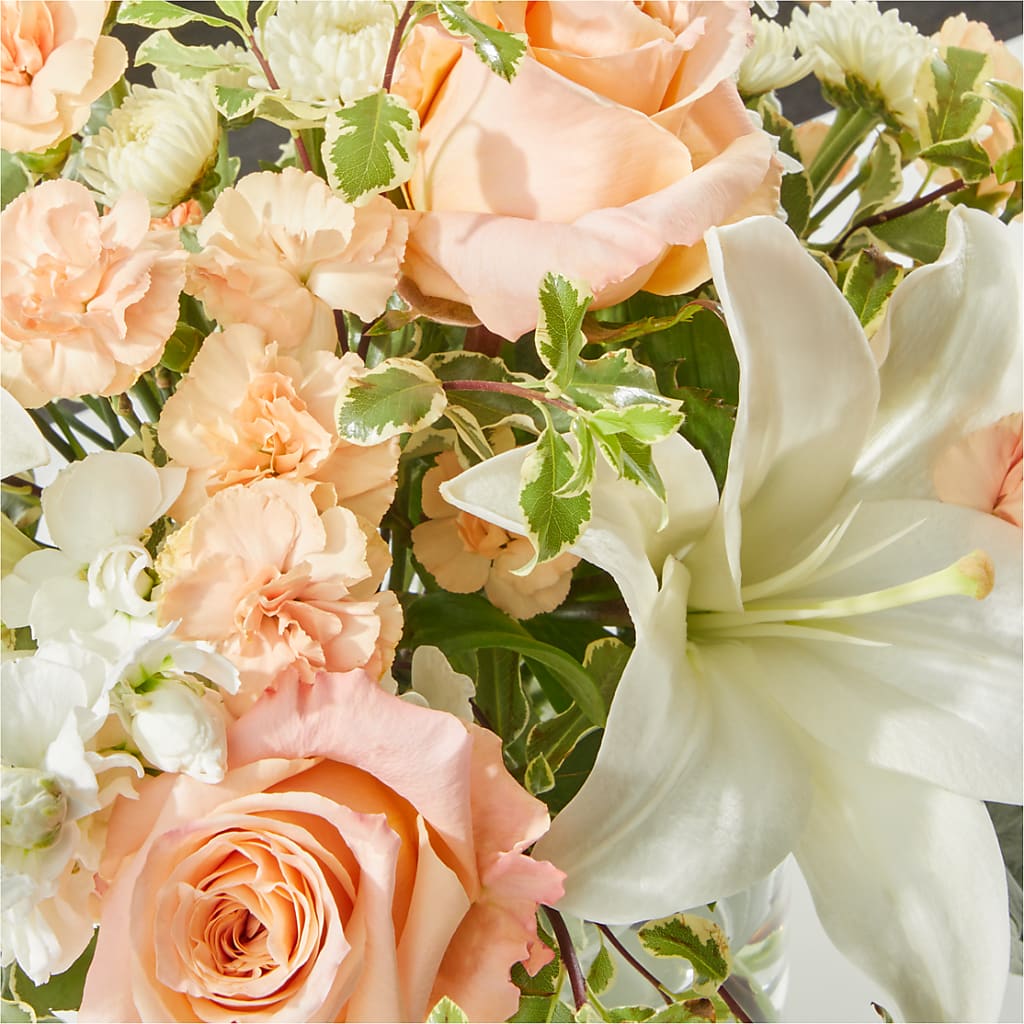 Darling Bouquet – YOUNG'S GREENHOUSE & FLOWER SHOP, Fort Wayne IN
