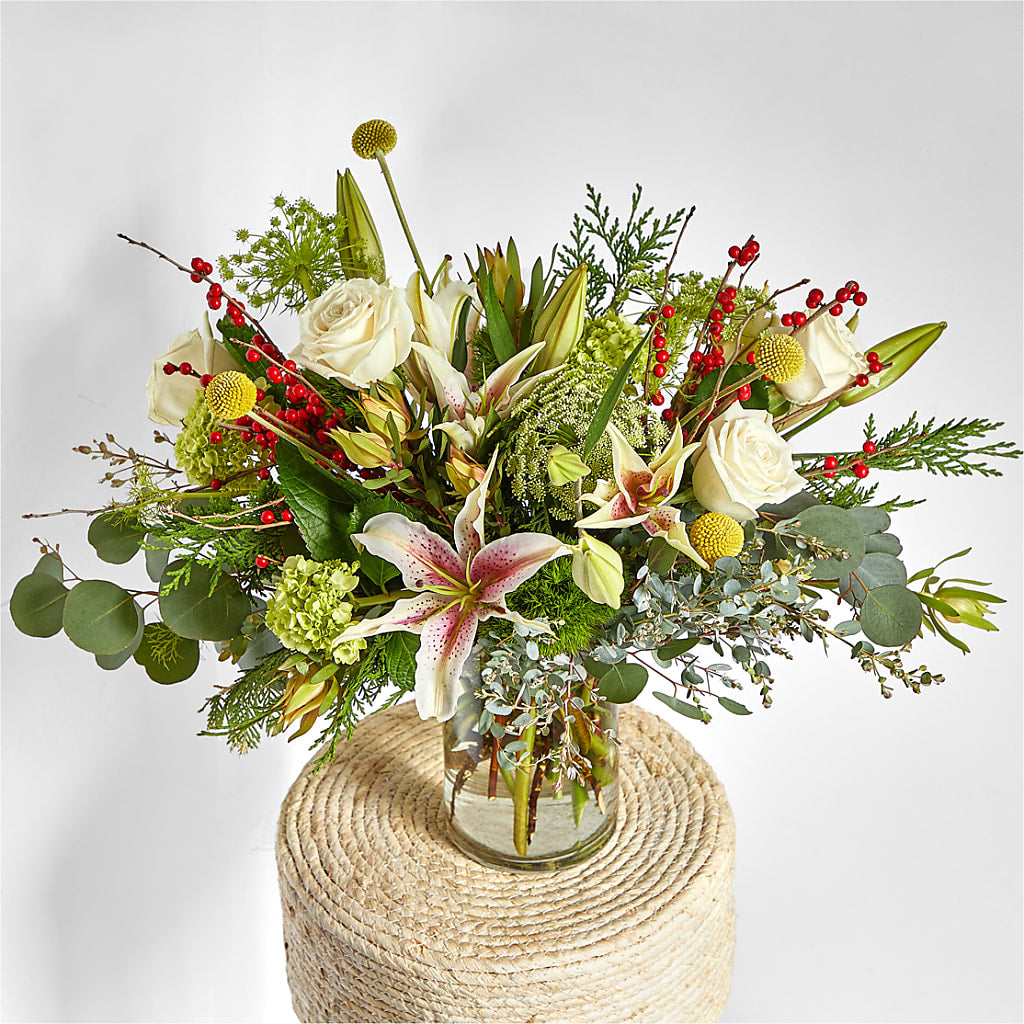 Berry & Bright Bouquet – YOUNG'S GREENHOUSE & FLOWER SHOP, Fort Wayne IN