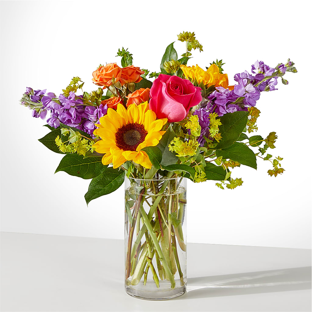 Vibrant Greetings Bouquet – YOUNG'S GREENHOUSE & FLOWER SHOP, Fort Wayne IN