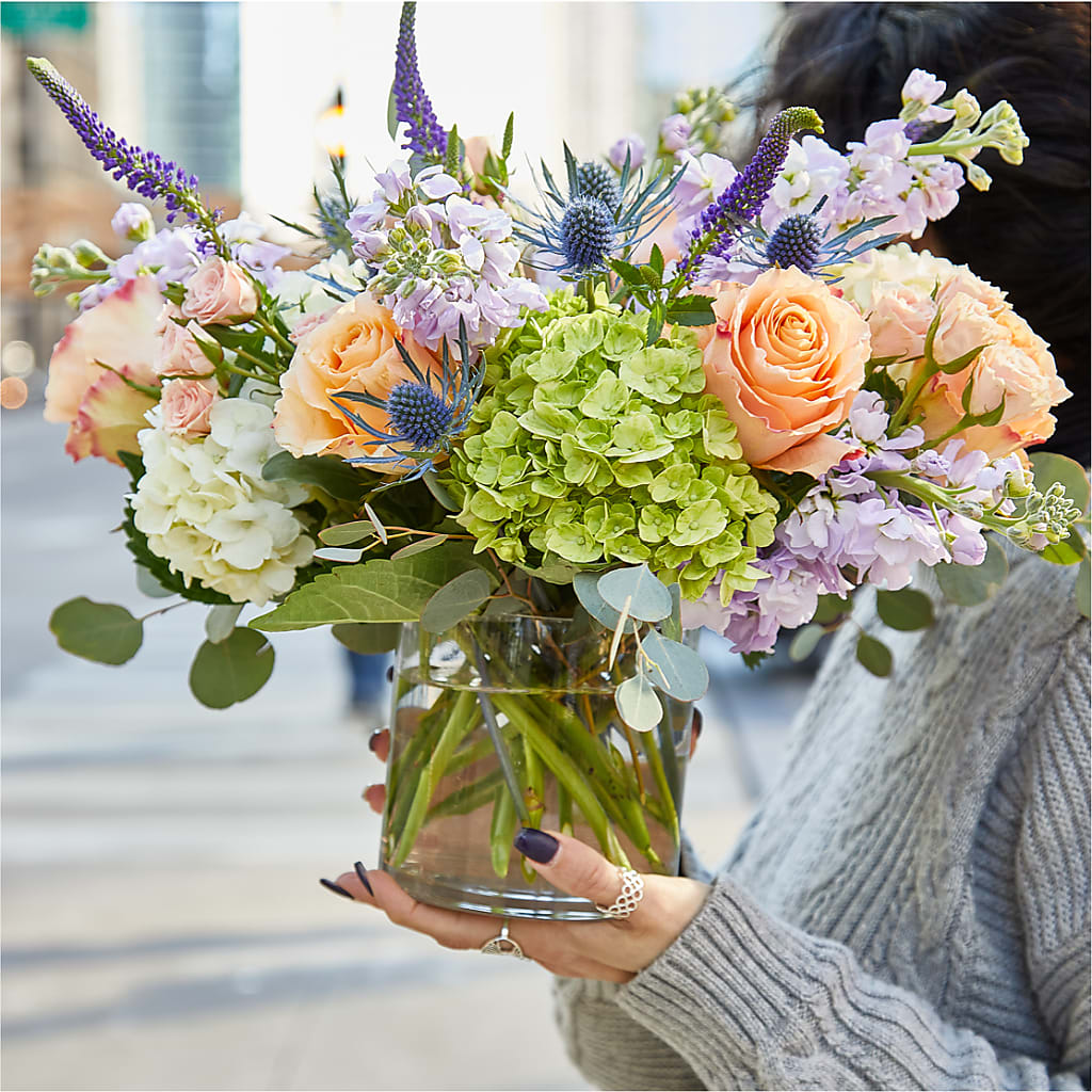 Porch Swing Bouquet – YOUNG'S GREENHOUSE & FLOWER SHOP, Fort Wayne IN