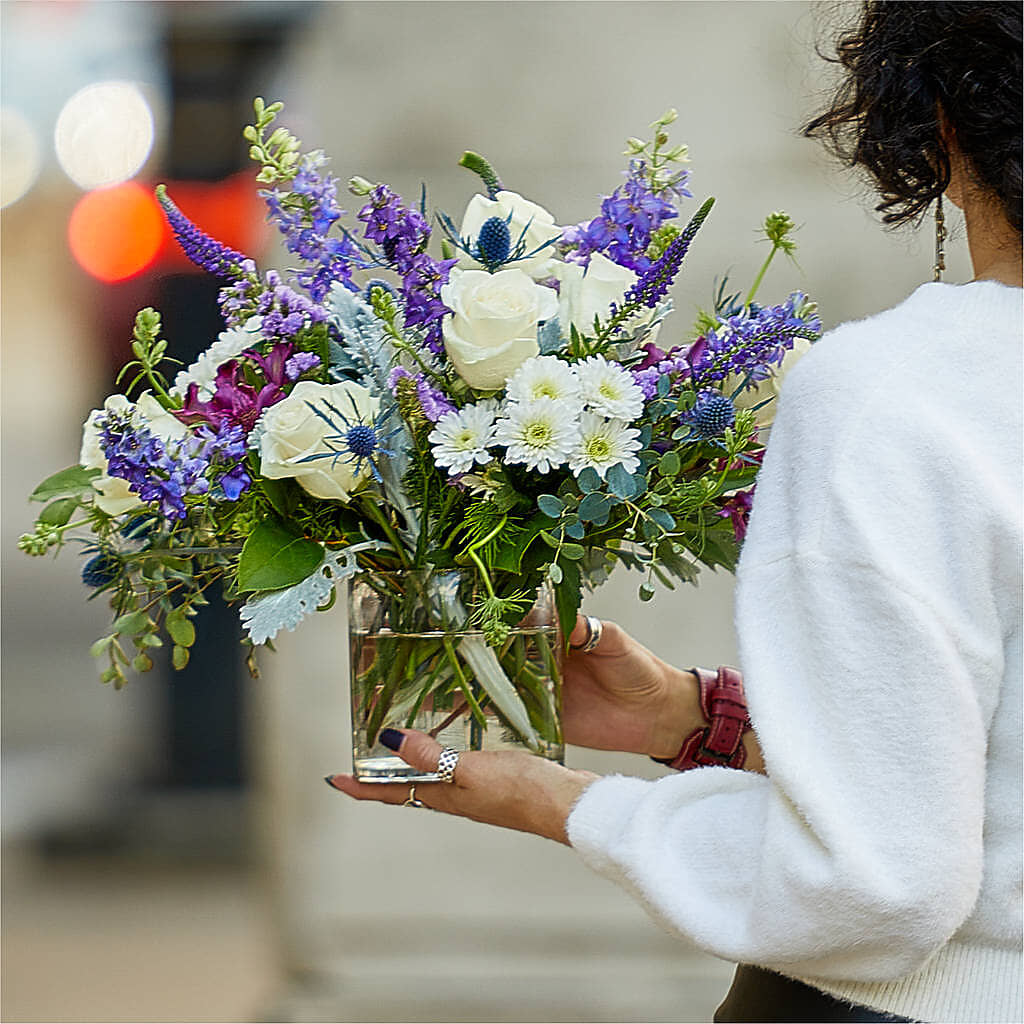 Shooting Star Bouquet – YOUNG'S GREENHOUSE & FLOWER SHOP, Fort Wayne IN