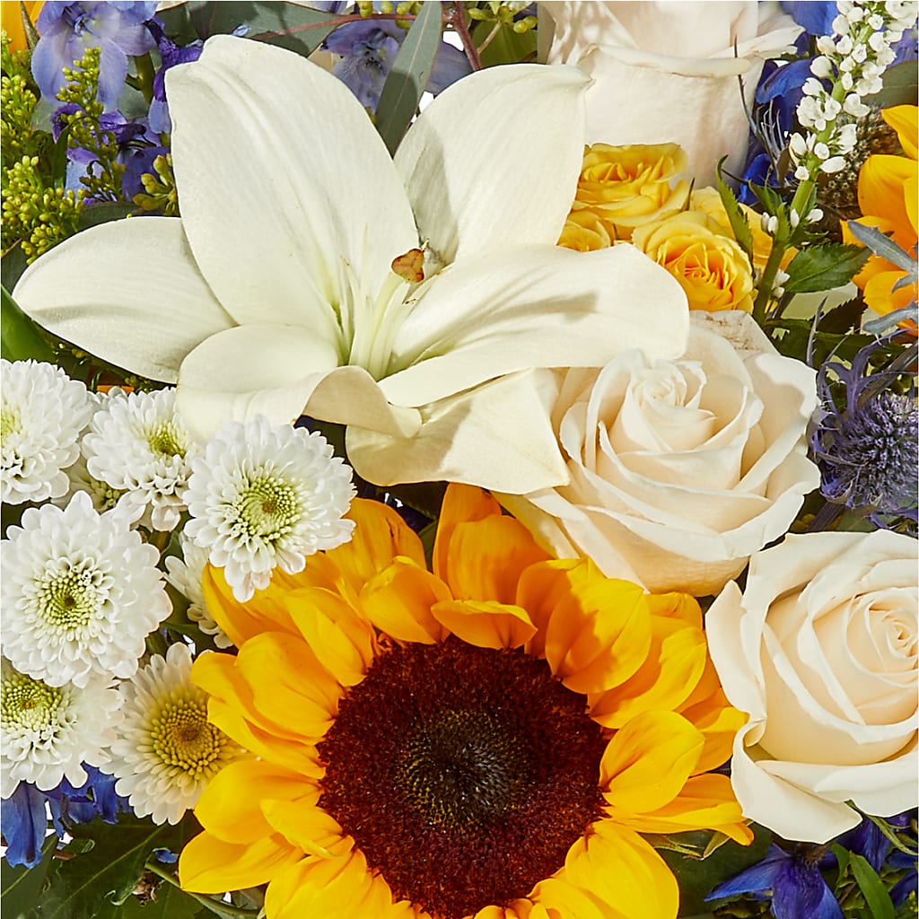 Wonderfully Sunny Bouquet – YOUNG'S GREENHOUSE & FLOWER SHOP, Fort Wayne IN