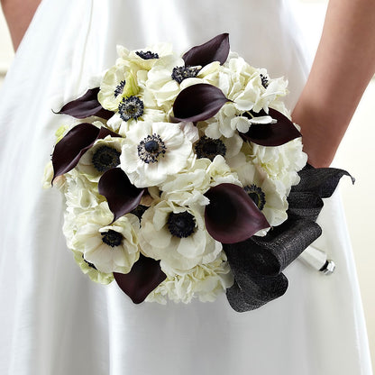 To Have and To Hold Bouquet – YOUNG'S GREENHOUSE & FLOWER SHOP, Fort Wayne IN