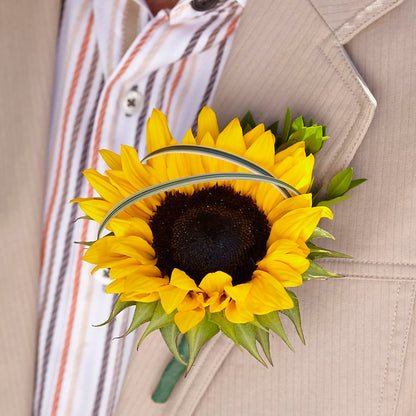 Free Spirit Boutonniere – YOUNG'S GREENHOUSE & FLOWER SHOP, Fort Wayne IN